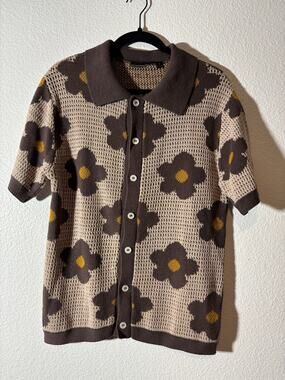 Massive Luxury Mens Size S Retro 70s Inspired Daisy Floral Crochet Polo Cardigan